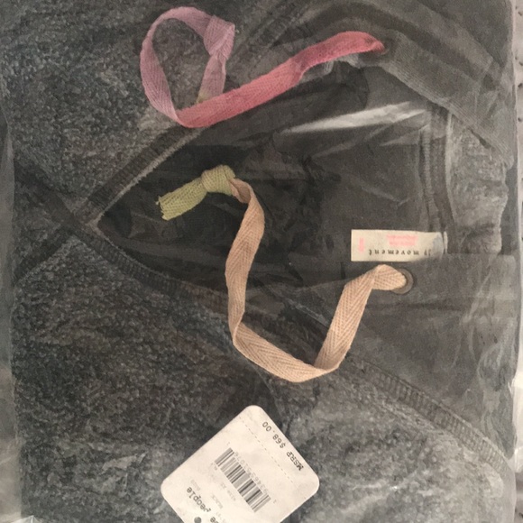 Free People Movement Meadowbrook Sleeveless Hoodie NWT Color: Black Wash… - Picture 4 of 7